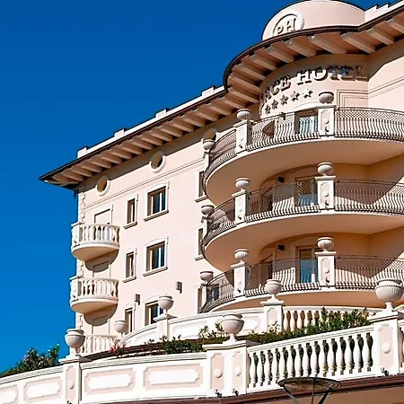 Hotel Palace 5*