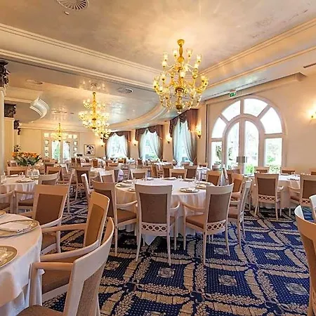 Hotel Palace