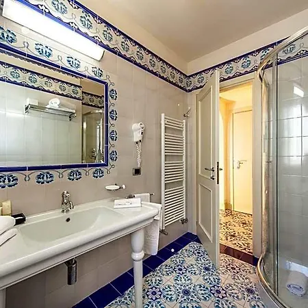 Palace Hotel 5*